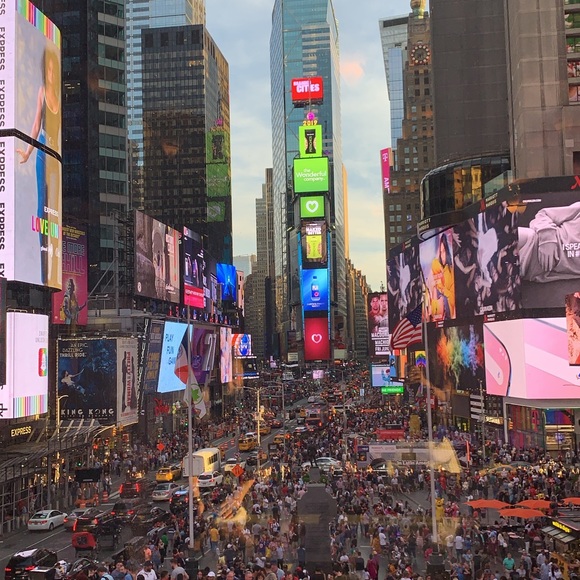 Meet your Posher - Picture 1 of 1